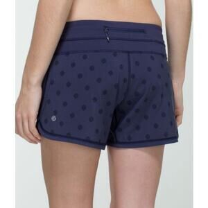 Lululemon Groove Groovy Run Shorts Navy Blue Stripe Dot/Striped Size 2